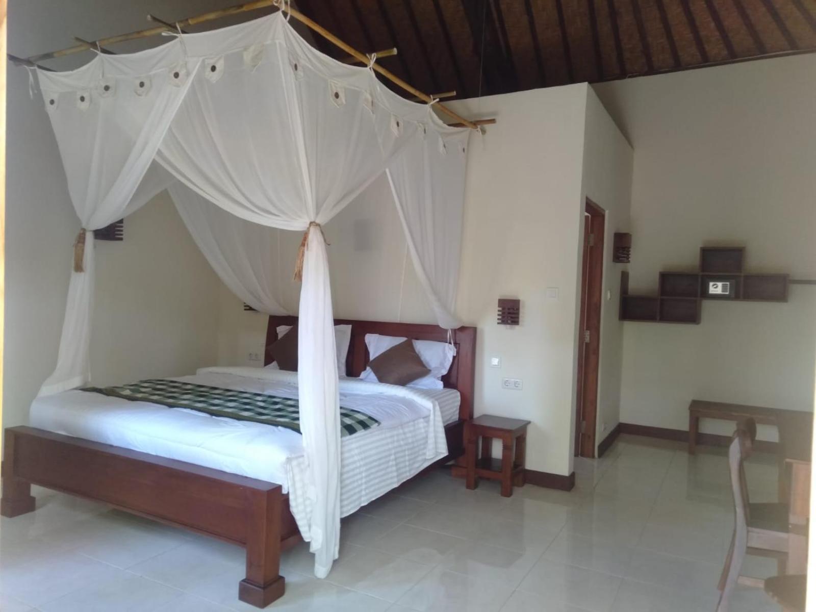 Batu Ampar Menjangan Hotel Banyuwedang Exterior foto