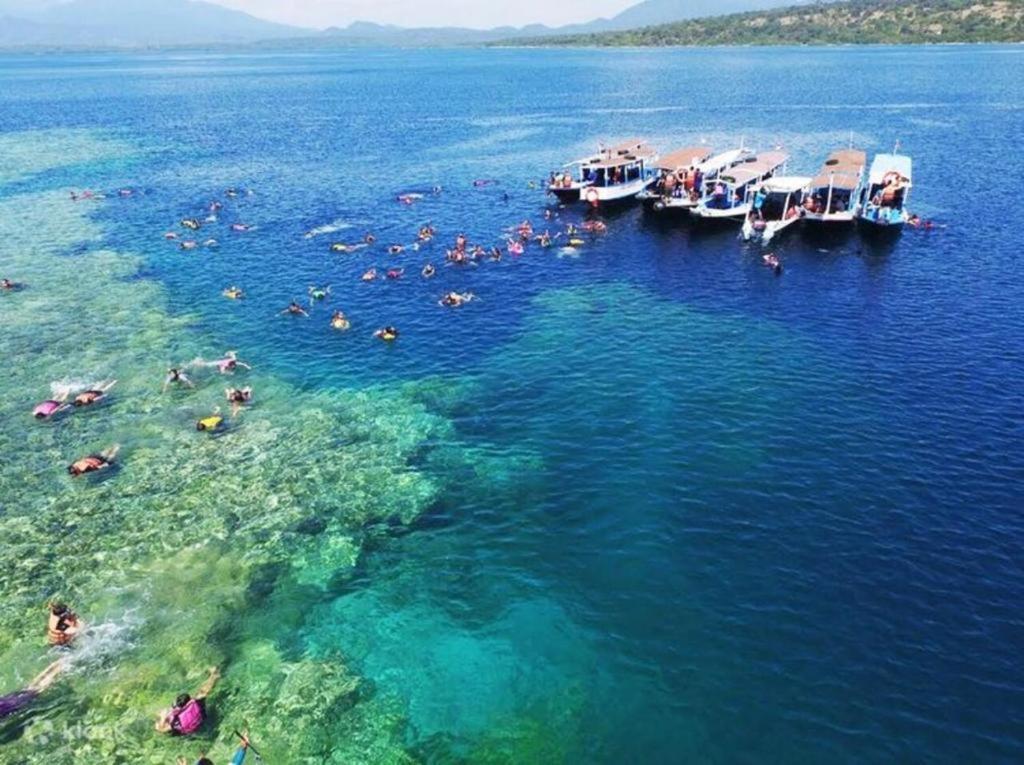 Batu Ampar Menjangan Hotel Banyuwedang Exterior foto