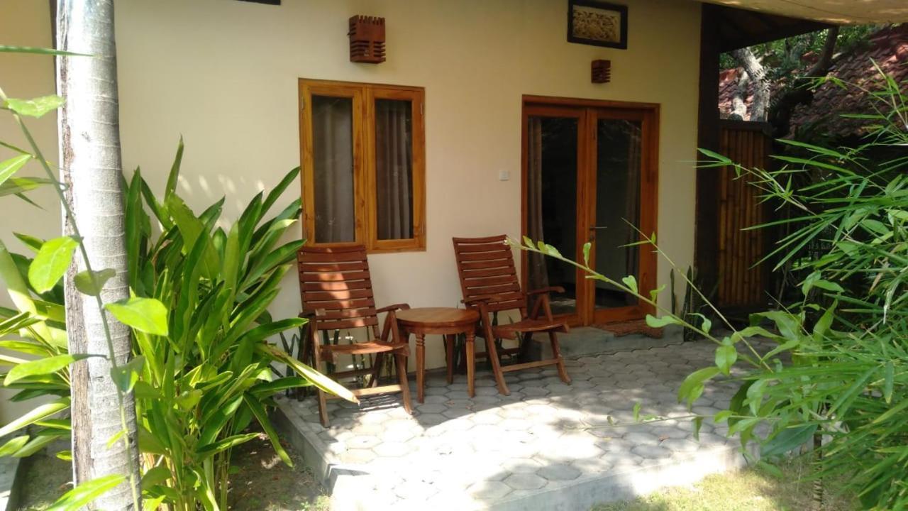Batu Ampar Menjangan Hotel Banyuwedang Exterior foto